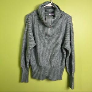 Cupcakes and Cashmere knit green sweater size M